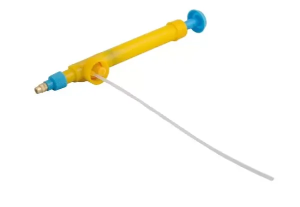 Обприскувач з насосом на пляшку